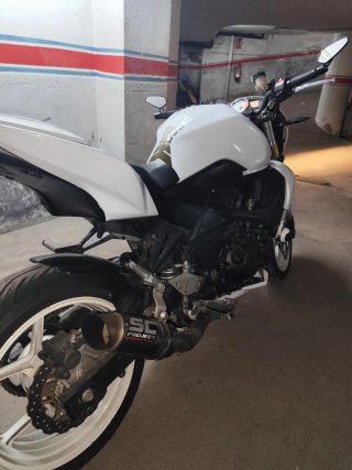 Kawasaki Z750 Blanca Carnet A2