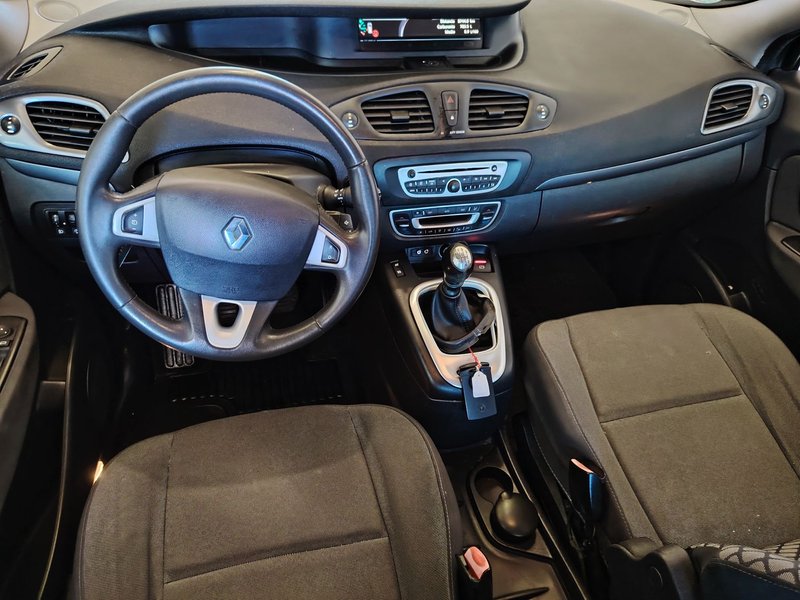 Renault Scénic 1.6 Emotion 2011, foto 10