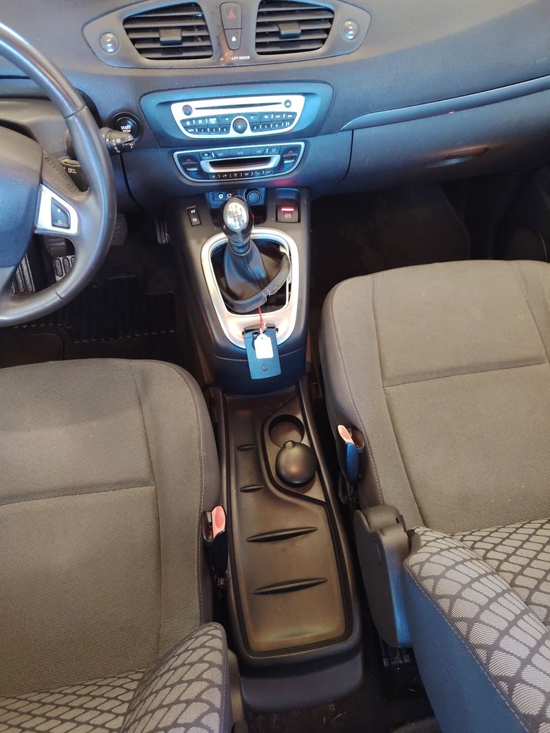 Renault Scénic 1.6 Emotion 2011, foto 11