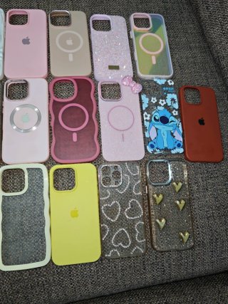 iPhone 16 Pro Max 256GB + 19 Fundas (Impecable)