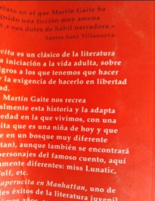 Libri di Storia Naturale e Cappuccetto Rosso a Manhattan