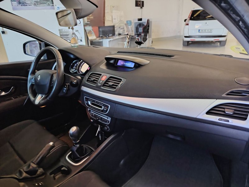 Renault Mégane 1.5 dCi Dynamique 2009, foto 9