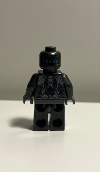 2 Minifiguras LEGO Marvel Centinela Ultron