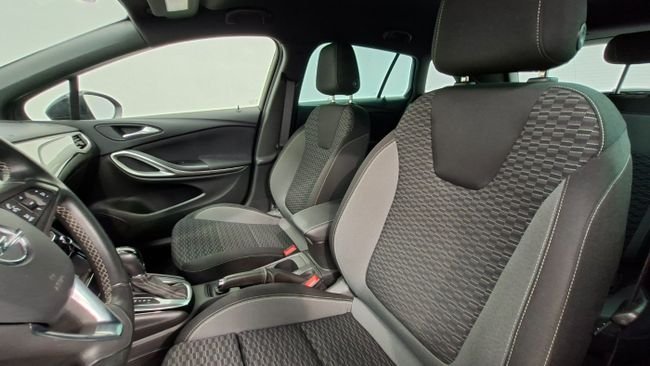 Opel Astra ST 1.4T SHT CVT Ultimate 2021, foto 10