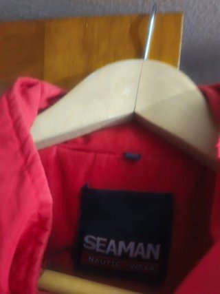 Chaquetón rojo hombre