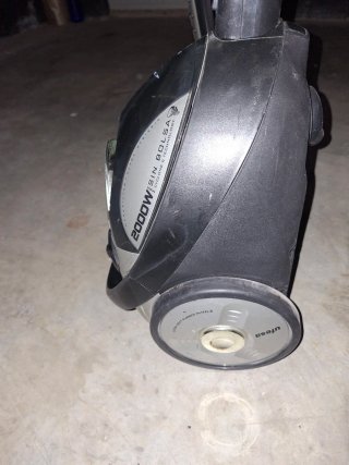 Aspiradora Ufesa Cycletron 2000W