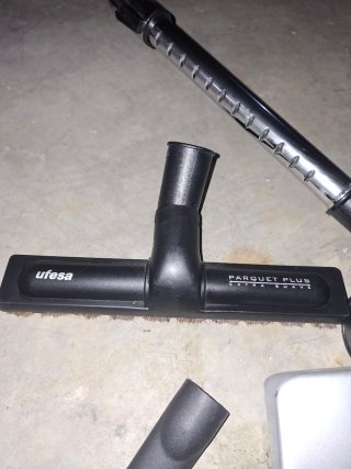 Aspiradora Ufesa Cycletron 2000W