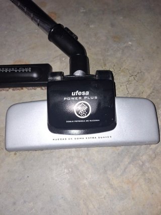 Aspiradora Ufesa Cycletron 2000W