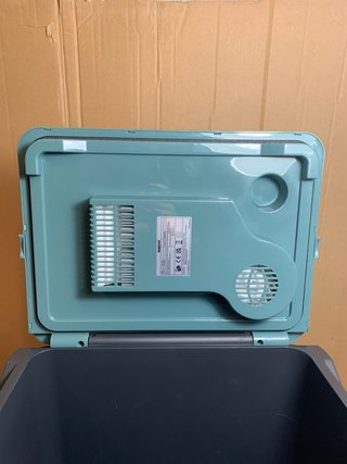 Nevera Electrica Portatil Igloo IE27 12/240V 26L
