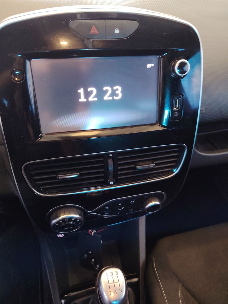 Renault Clio 2018, foto 10