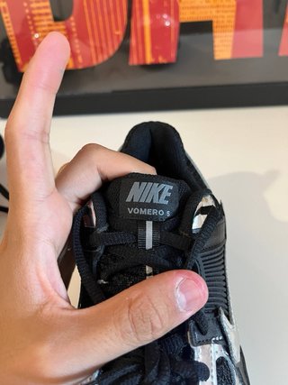 Zapatillas Nike Zoom Vomero 5 Chrome