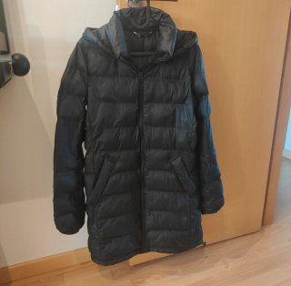 Abrigo acolchado largo Zara negro talla S