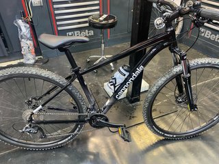 Bicicleta de Montaña Cannondale Negra