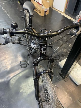 Bicicleta de Montaña Cannondale Negra