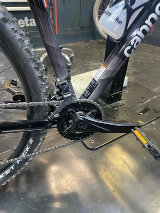 Bicicleta de Montaña Cannondale Negra
