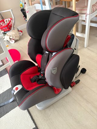 Silla de coche para bebé con sistema Isofix