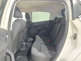Peugeot 208  active