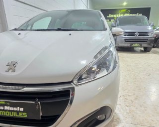 Peugeot 208  active