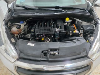 Peugeot 208  active