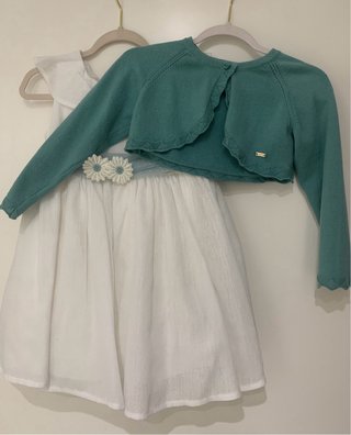 Vestido blanco Mayoral con flores