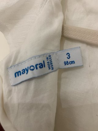 Vestido blanco Mayoral con flores