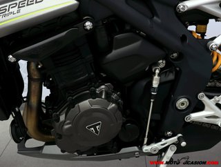 TRIUMPH SPEED TRIPLE 1200 RS