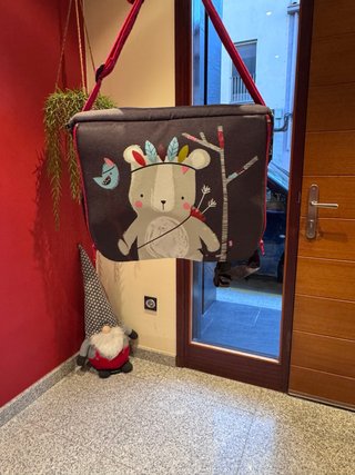 Trono portátil para bebé
