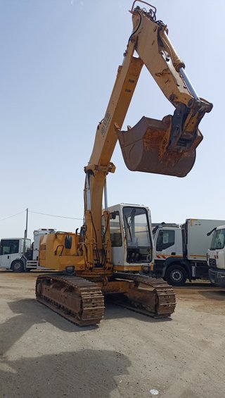 SE VENDE EXCAVADORA LIEBHEER
