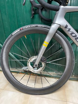 Bicicleta Wolfbike aero Carbon