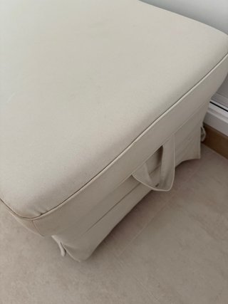 Puff Ikea con almacenaje y funda desmontable
