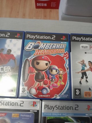 Juegos PS2: Sensible Soccer, Bomberman, Kinetic