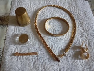 Lote de joyería color oro