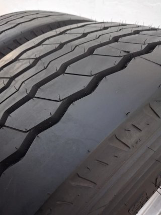 Neumático 385/55 R22.5