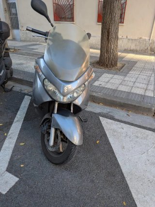 Suzuki Maxi Scooter Plata