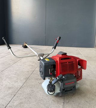 Desbrozadora Profesional Kawasaki