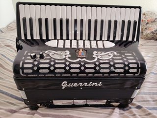 Acordeon Guerrini 120 bajos, 41 teclas buen estado