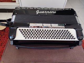 Acordeon Guerrini 120 bajos, 41 teclas buen estado
