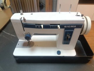 Máquina de coser SIGMA