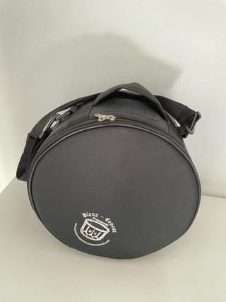 Micro caja Dimavery 8” con estuche
