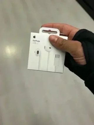 Auricolari EarPods (USB-C) Nuovi da aprire.