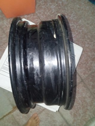 Llantas Mercedes citan 15 pulgadas