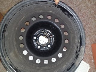 Llantas Mercedes citan 15 pulgadas
