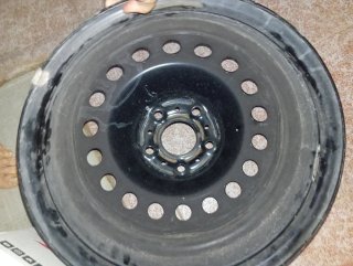 Llantas Mercedes citan 15 pulgadas