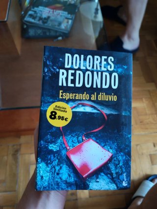 Lote 3 libros de Dolores Redondo