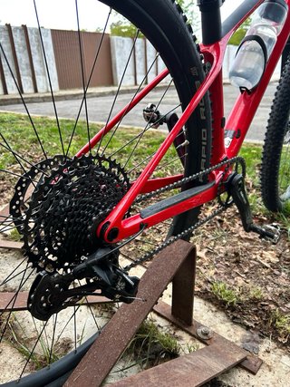 Bicicleta Scott Scale 940 Roja