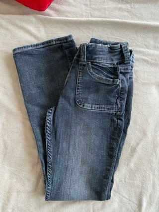 Vaqueros negros bootcut tiro bajo