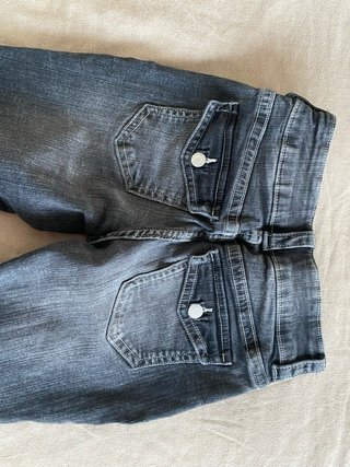 Vaqueros negros bootcut tiro bajo