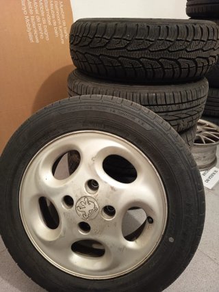 4 Llantas Peugeot con Neumáticos . 14"