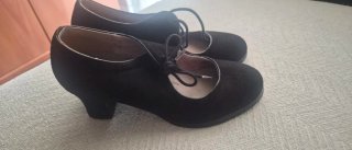Zapatos de flamenco negros