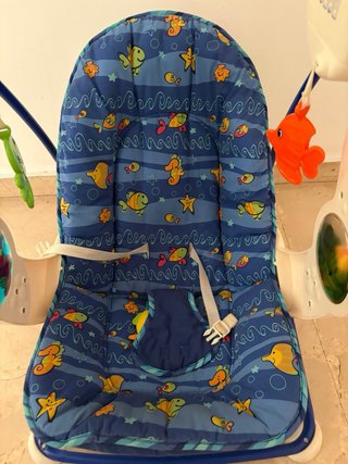 Hamaca para bebé Fisher-Price con música